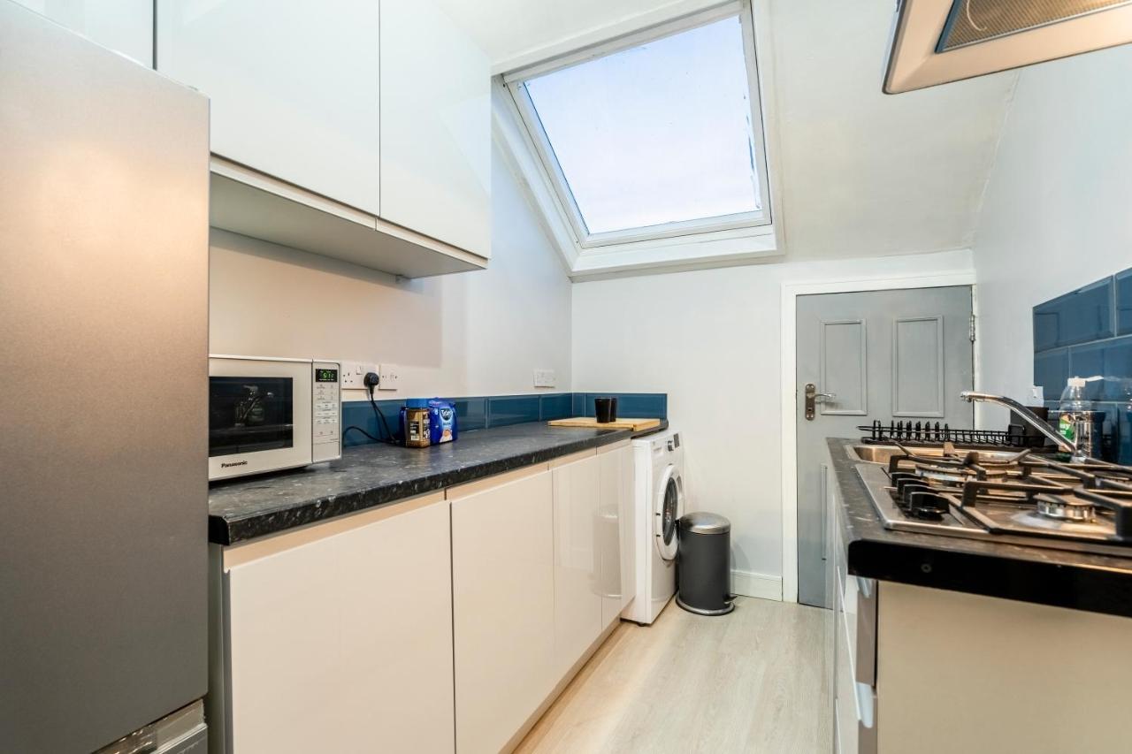 Deluxe 2-Bedroom Flat With Free Parking 버밍엄 외부 사진